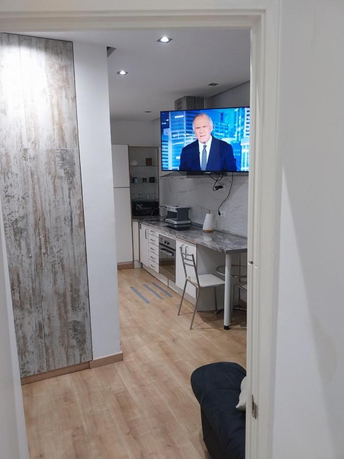 Centrico Apartamento Con Patio Madrid Ngoại thất bức ảnh