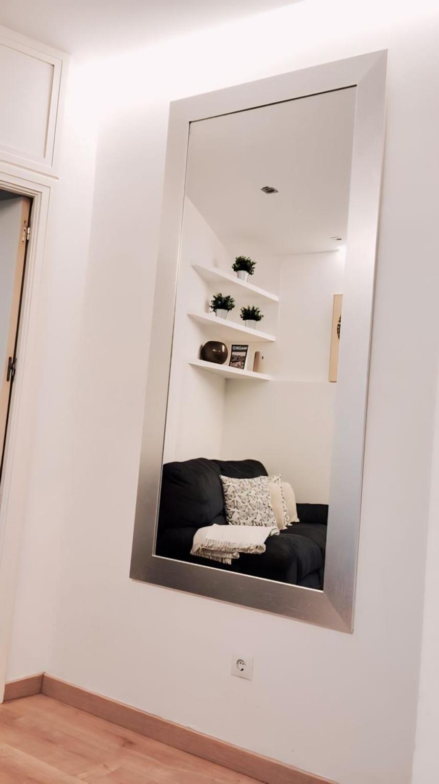 Centrico Apartamento Con Patio Madrid Ngoại thất bức ảnh